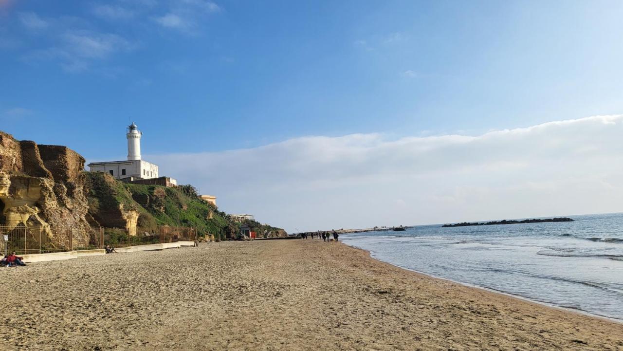 Villa Ninfa Alburnea Anzio Bagian luar foto